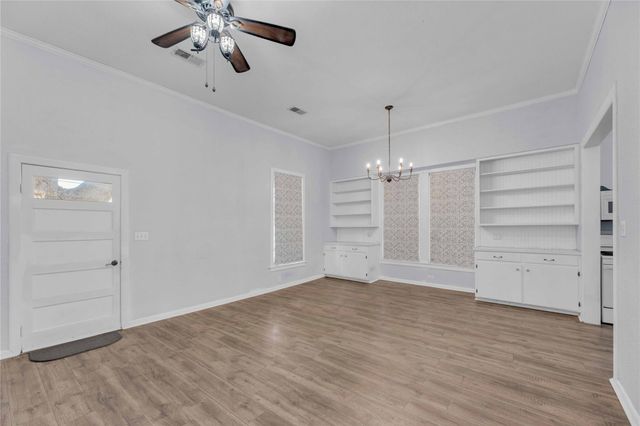 611 South Franklin ST, La Grange, TX 78945