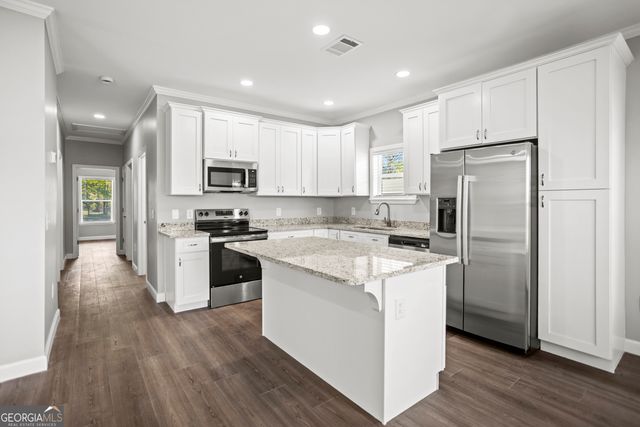 19 SW Pecan Street, Ludowici, GA 31316