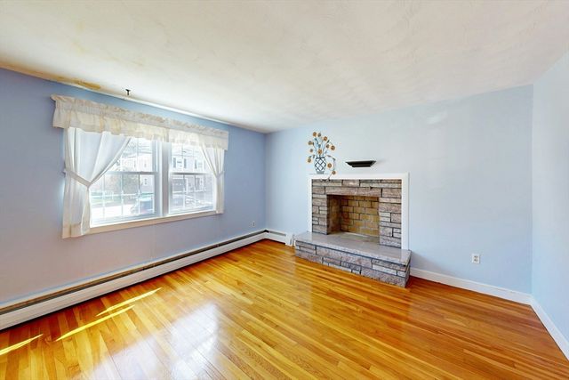 15 Rose St, Milton, MA 02186