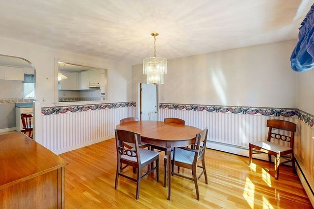 15 Rose St, Milton, MA 02186