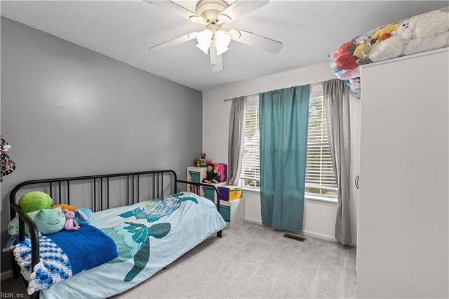 43 Creekstone DR, Newport News, VA 23603