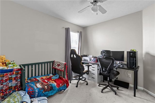 43 Creekstone DR, Newport News, VA 23603