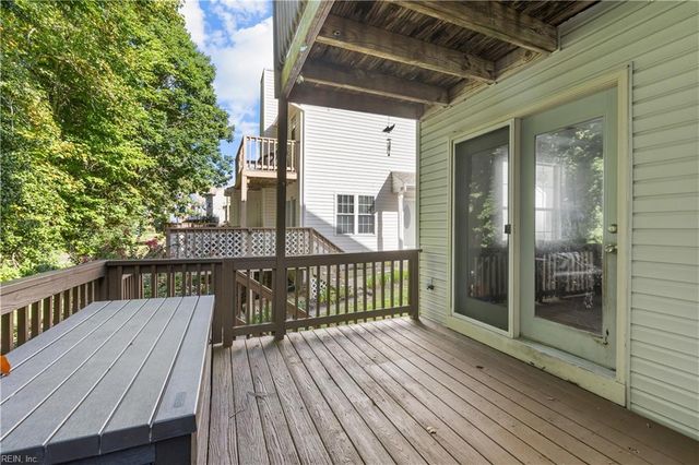 43 Creekstone DR, Newport News, VA 23603