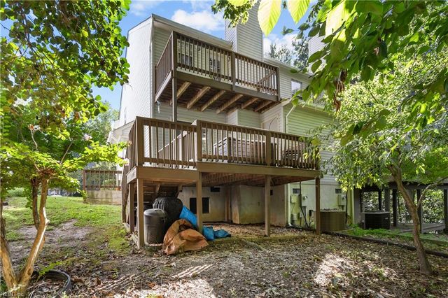 43 Creekstone DR, Newport News, VA 23603