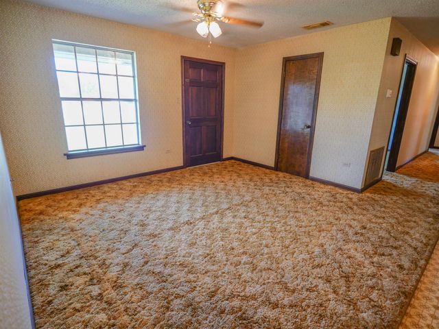 111 Swamp Dr, Bourg, LA 70343