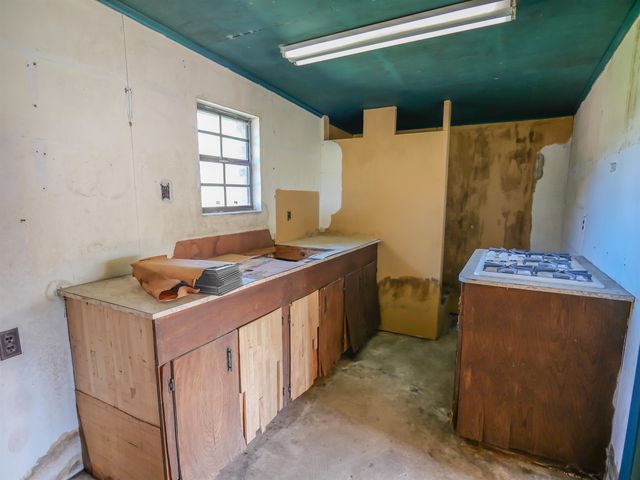 111 Swamp Dr, Bourg, LA 70343