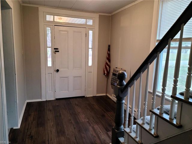 1437 Fentress RD, Chesapeake, VA 23322
