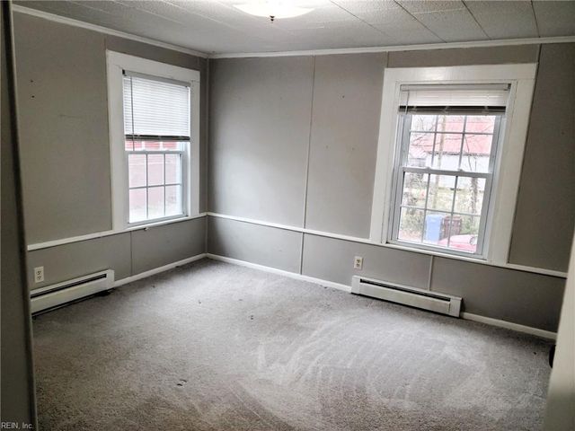 1437 Fentress RD, Chesapeake, VA 23322