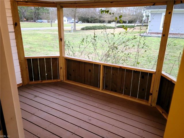 1437 Fentress RD, Chesapeake, VA 23322