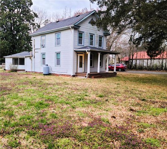 1437 Fentress RD, Chesapeake, VA 23322
