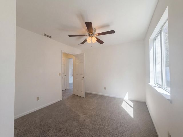 7117 Snowy Birch Way, Sacramento, CA 95823