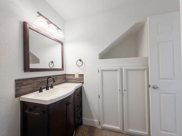 7117 Snowy Birch Way, Sacramento, CA 95823