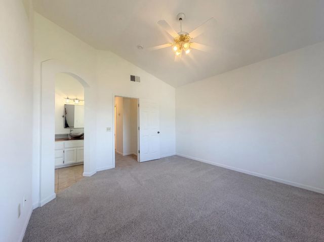 7117 Snowy Birch Way, Sacramento, CA 95823