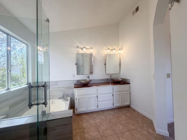 7117 Snowy Birch Way, Sacramento, CA 95823