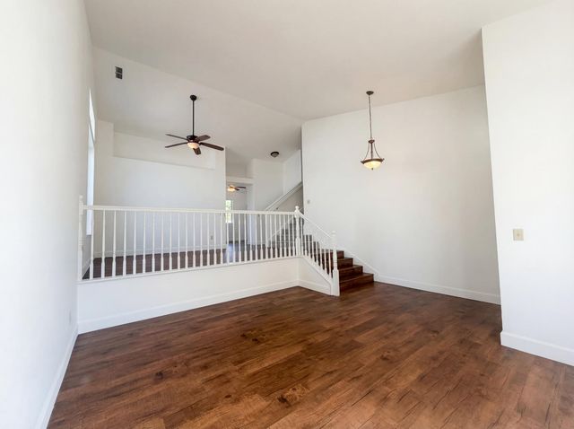 7117 Snowy Birch Way, Sacramento, CA 95823