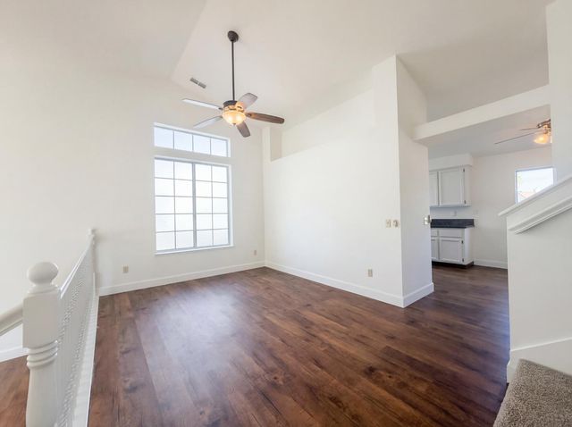 7117 Snowy Birch Way, Sacramento, CA 95823