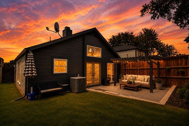 2041 Mallard Drive, Lewisville, TX 75077