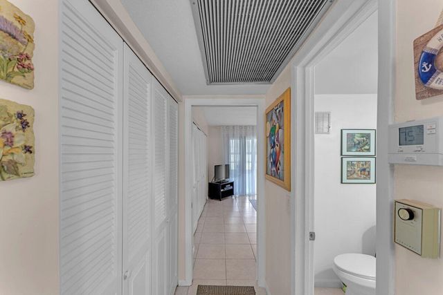 2114 Newport U, Deerfield Beach, FL 33442