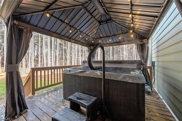 3225 Back Acres Road, Efland, NC 27243