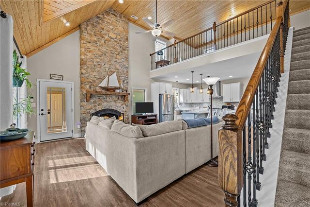 3225 Back Acres Road, Efland, NC 27243