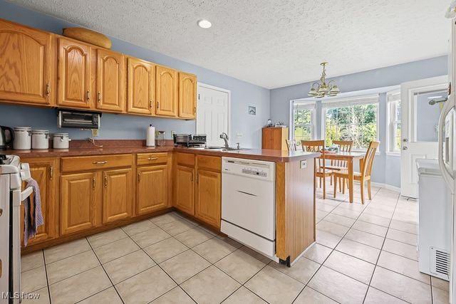 5980 Wallings Road, North Royalton, OH 44133