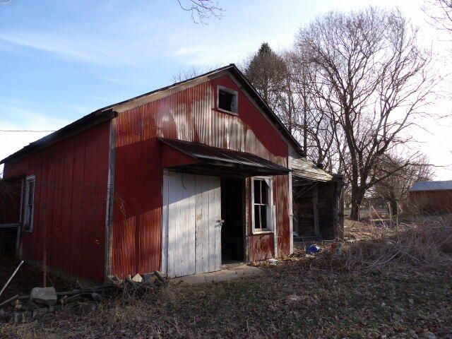 13985 S 42nd Street, Fulton, MI 49052