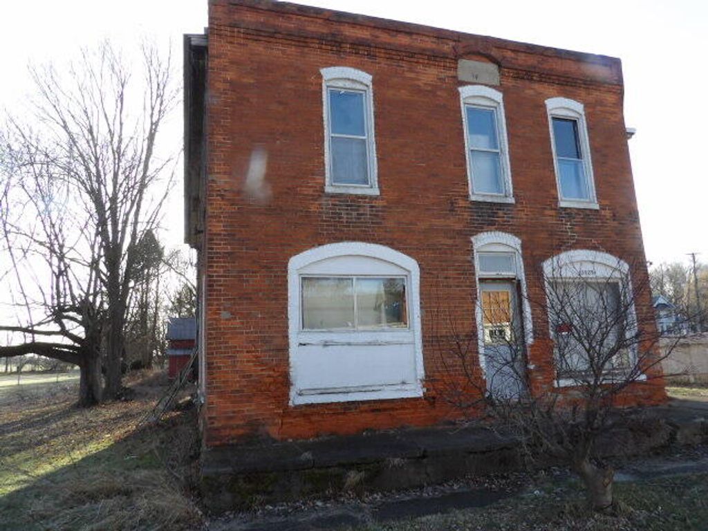 13985 S 42nd Street, Fulton, MI 49052