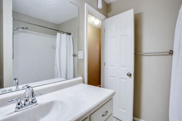 6904 Fulton Avenue, Lubbock, TX 79424