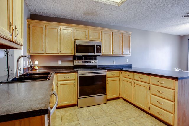 6904 Fulton Avenue, Lubbock, TX 79424