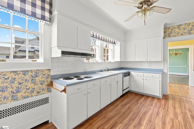 305 N Main Street, Greer, SC 29650