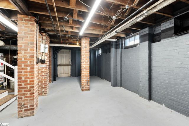 305 N Main Street, Greer, SC 29650