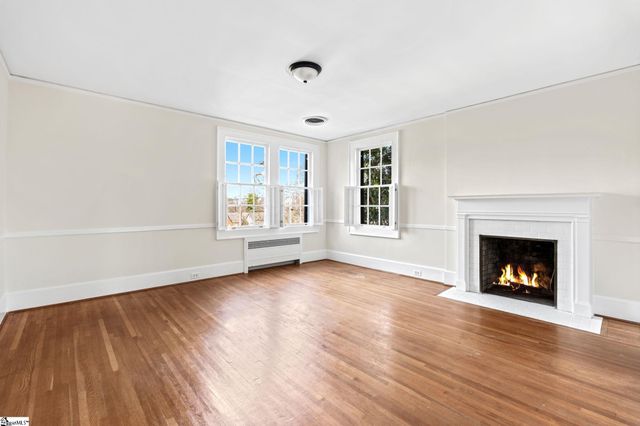 305 N Main Street, Greer, SC 29650