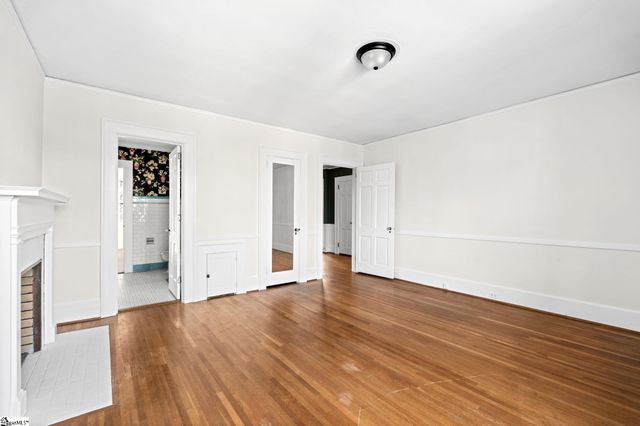 305 N Main Street, Greer, SC 29650