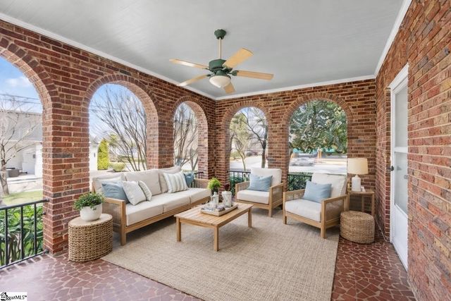 305 N Main Street, Greer, SC 29650