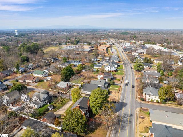 305 N Main Street, Greer, SC 29650