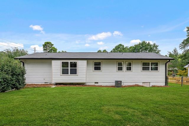 2831 Mobley Drive, Dacula, GA 30019