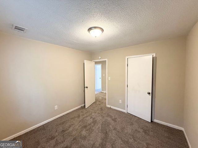 1061 Mainstreet Lake Drive, Stone Mountain, GA 30088
