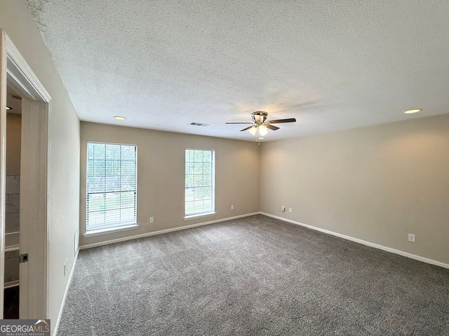 1061 Mainstreet Lake Drive, Stone Mountain, GA 30088