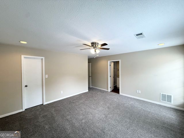 1061 Mainstreet Lake Drive, Stone Mountain, GA 30088