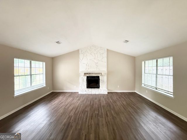 1061 Mainstreet Lake Drive, Stone Mountain, GA 30088