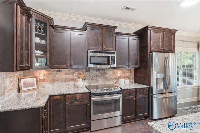 127 Whippoorwill Drive, Huntsville, AL 35811