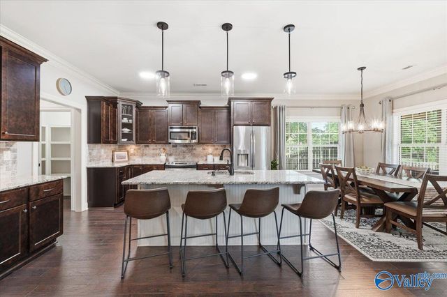 127 Whippoorwill Drive, Huntsville, AL 35811