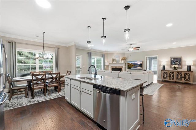 127 Whippoorwill Drive, Huntsville, AL 35811