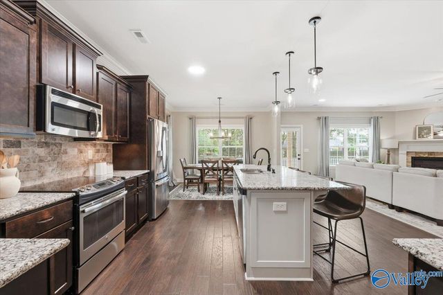 127 Whippoorwill Drive, Huntsville, AL 35811