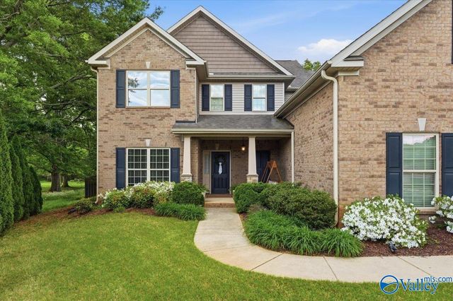 127 Whippoorwill Drive, Huntsville, AL 35811