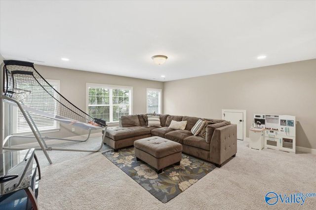 127 Whippoorwill Drive, Huntsville, AL 35811