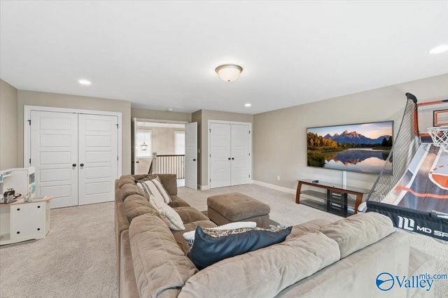 127 Whippoorwill Drive, Huntsville, AL 35811