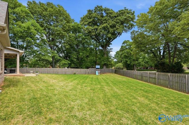 127 Whippoorwill Drive, Huntsville, AL 35811