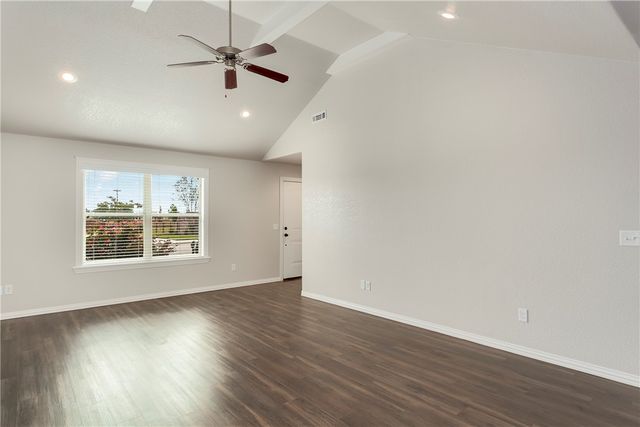 888 Via Silva Avenue B, Springdale, AR 72762