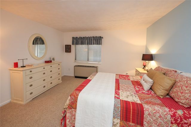 42 Cliffside Drive, South Bristol, NY 14424